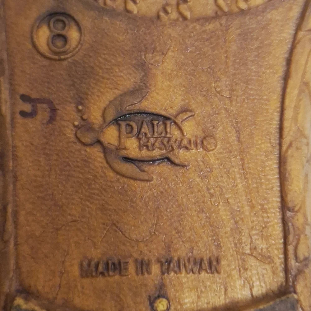 Pali Hawaii Brown Slide Sandals - Picture 4 of 4